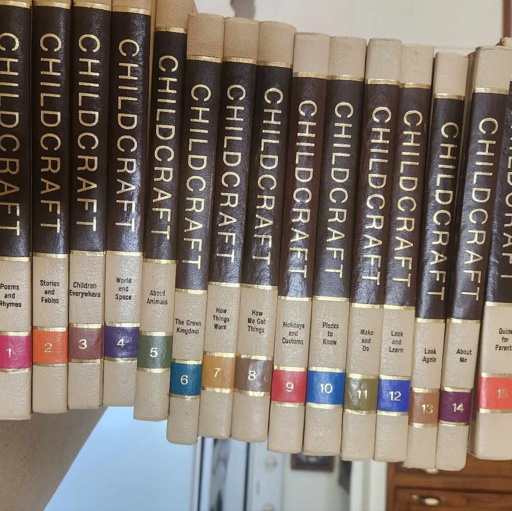 CHILDCRAFT ENCYCLOPEDIA 15 BOOK SET